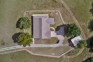 1391 Fm 3427, Greenville, TX 75401 - Photo 38