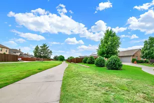 1401 Silver Lake Dr, Rockwall, TX 75087 - Photo 2
