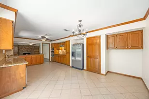 612 Doaks Dr, Runaway Bay, TX 76426 - Photo 10