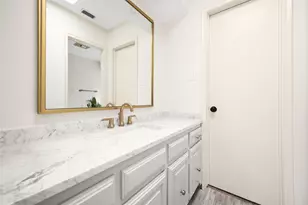 9535 Viewside Dr, Dallas, TX 75231 - Photo 18
