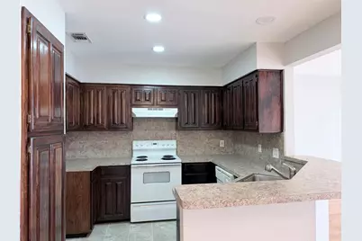 918 Gwinnett Circle, Arlington, TX 76017 - Photo 4