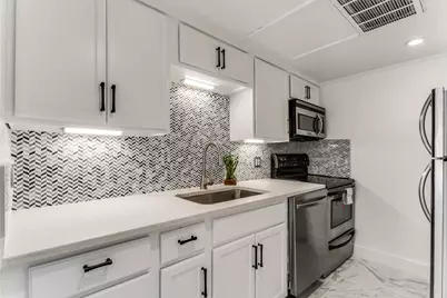 2725 Hood Street #110, Dallas, TX 75219 - Photo 4