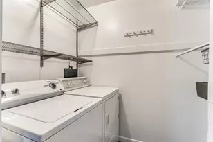 2725 Hood St, Dallas, TX 75219 - Photo 10