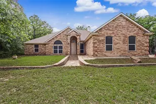 1984 Sunflower Rd, Paradise, TX 76073 - Photo 1