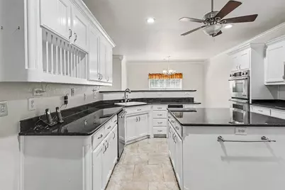 1984 Sunflower Road, Paradise, TX 76073 - Photo 12
