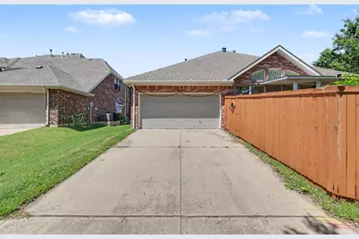 9895 Carriage Hill Lane, Frisco, TX 75035 - Photo 32