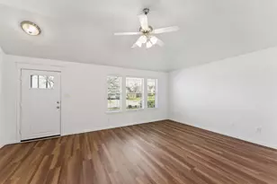 2809 Dawn Spring Dr, Little Elm, TX 75068 - Photo 2