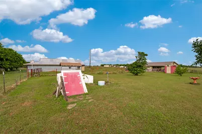 13647 Fm 407, Justin, TX 76247 - Photo 34