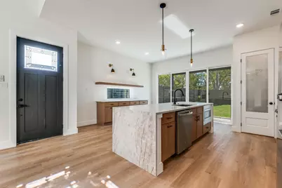 2422 Jeffries Street, Dallas, TX 75215 - Photo 16