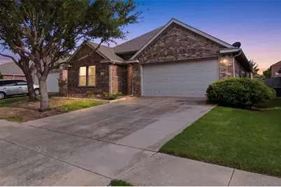 924 Bowie Drive, Lavon, TX 75166 - Photo 1