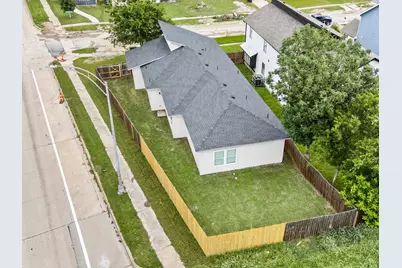 830 E Powell Avenue, Fort Worth, TX 76104 - Photo 28