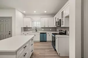 830 E Powell Ave, Fort Worth, TX 76104 - Photo 12