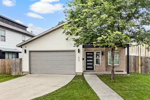 830 E Powell Ave, Fort Worth, TX 76104 - Photo 1