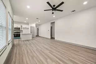 830 E Powell Ave, Fort Worth, TX 76104 - Photo 8