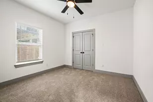 830 E Powell Ave, Fort Worth, TX 76104 - Photo 20