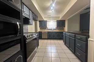 614 Talley Dr, Sherman, TX 75092 - Photo 6