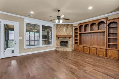 7401 Park Place Drive, North Richland Hills, TX 76182 - Photo 8