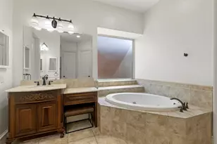 11292 Berkeley Hall Ln, Frisco, TX 75033 - Photo 16