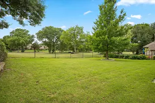 821 Palm Desert Dr, Garland, TX 75044 - Photo 26