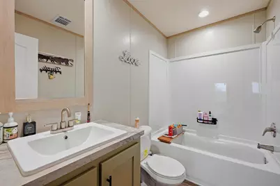 587 Kentucky Town Road, Whitewright, TX 75491 - Photo 16