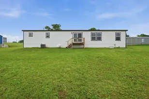 587 Kentucky Town Rd, Whitewright, TX 75491 - Photo 26