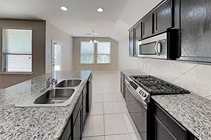 9344 Comanche Ridge Dr, Fort Worth, TX 76131 - Photo 2