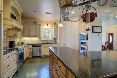 1211 W Fm 922, Valley View, TX 76272 - Photo 6