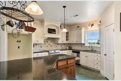 1211 W Fm 922, Valley View, TX 76272 - Photo 8