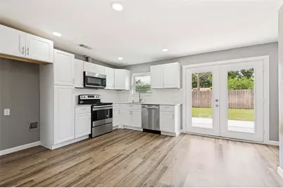 737 Cranbrook Lane, Grand Prairie, TX 75052 - Photo 4