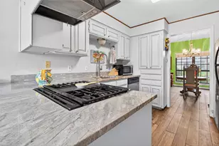 2017 Heather Brook Dr, Grapevine, TX 76051 - Photo 8