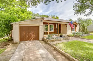 6444 Drury Ln, Fort Worth, TX 76116 - Photo 2