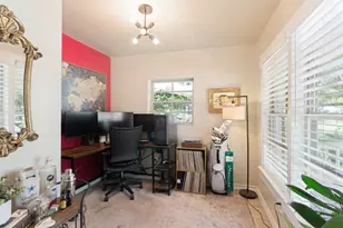 845 Springbrook Dr, Fort Worth, TX 76107 - Photo 14