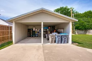 845 Springbrook Dr, Fort Worth, TX 76107 - Photo 24