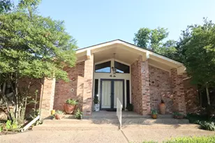 5421 Benbridge Dr, Fort Worth, TX 76107 - Photo 2