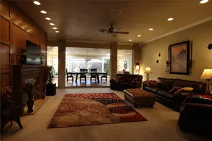5421 Benbridge Dr, Fort Worth, TX 76107 - Photo 6