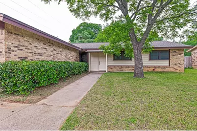 2605 Hollywood Drive, Arlington, TX 76013 - Photo 1