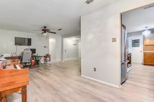 2605 Hollywood Dr, Arlington, TX 76013 - Photo 10