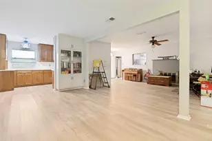 2605 Hollywood Dr, Arlington, TX 76013 - Photo 8