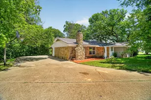 102 Live Oak Ln, Weatherford, TX 76086 - Photo 1