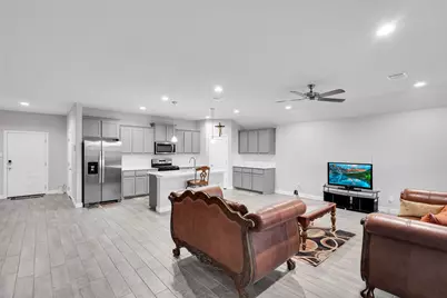 1221 Rolling Meadows Drive, Cedar Hill, TX 75104 - Photo 14
