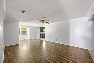 606 Circleview Dr, Mansfield, TX 76063 - Photo 1