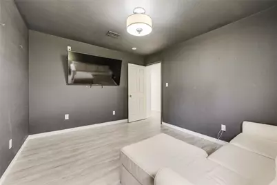 603 Pine Meadow Court, Arlington, TX 76012 - Photo 16