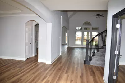 2716 La Jolla Boulevard, Grand Prairie, TX 75054 - Photo 2