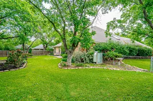 8902 Pleasant Hill Dr, Granbury, TX 76049 - Photo 12