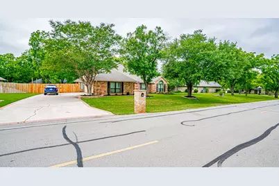 8902 Pleasant Hill Drive, Granbury, TX 76049 - Photo 8