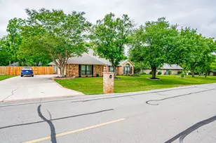 8902 Pleasant Hill Dr, Granbury, TX 76049 - Photo 8