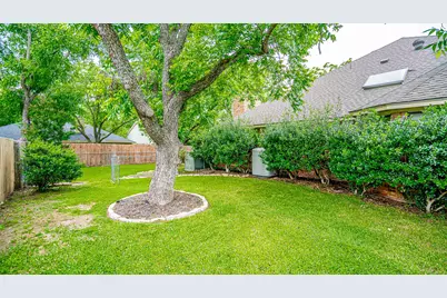 8902 Pleasant Hill Drive, Granbury, TX 76049 - Photo 14