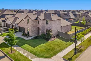7001 Lowbranch Trl, Little Elm, TX 76227 - Photo 4