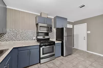 2104 Hillburn Drive, Dallas, TX 75227 - Photo 12