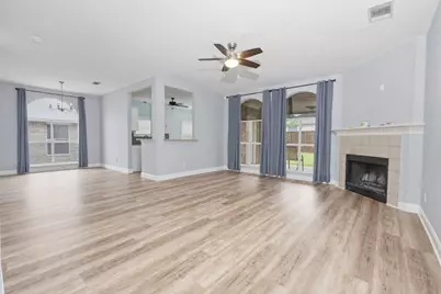 1003 Morningside Drive, Grand Prairie, TX 75052 - Photo 8